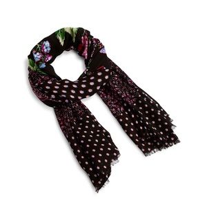 Winter Berry Soft Fringe Scarf